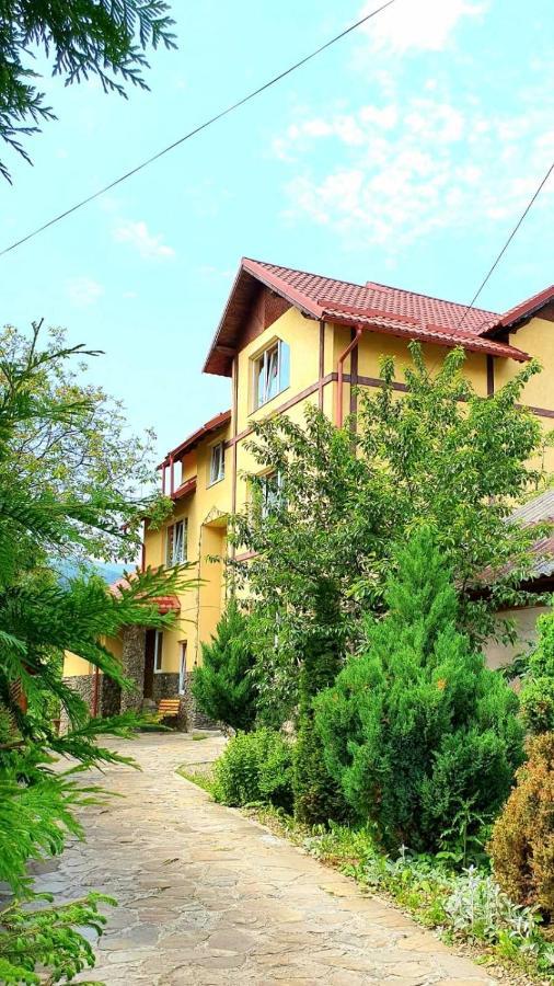 Gutsulska Oselya * Yaremche